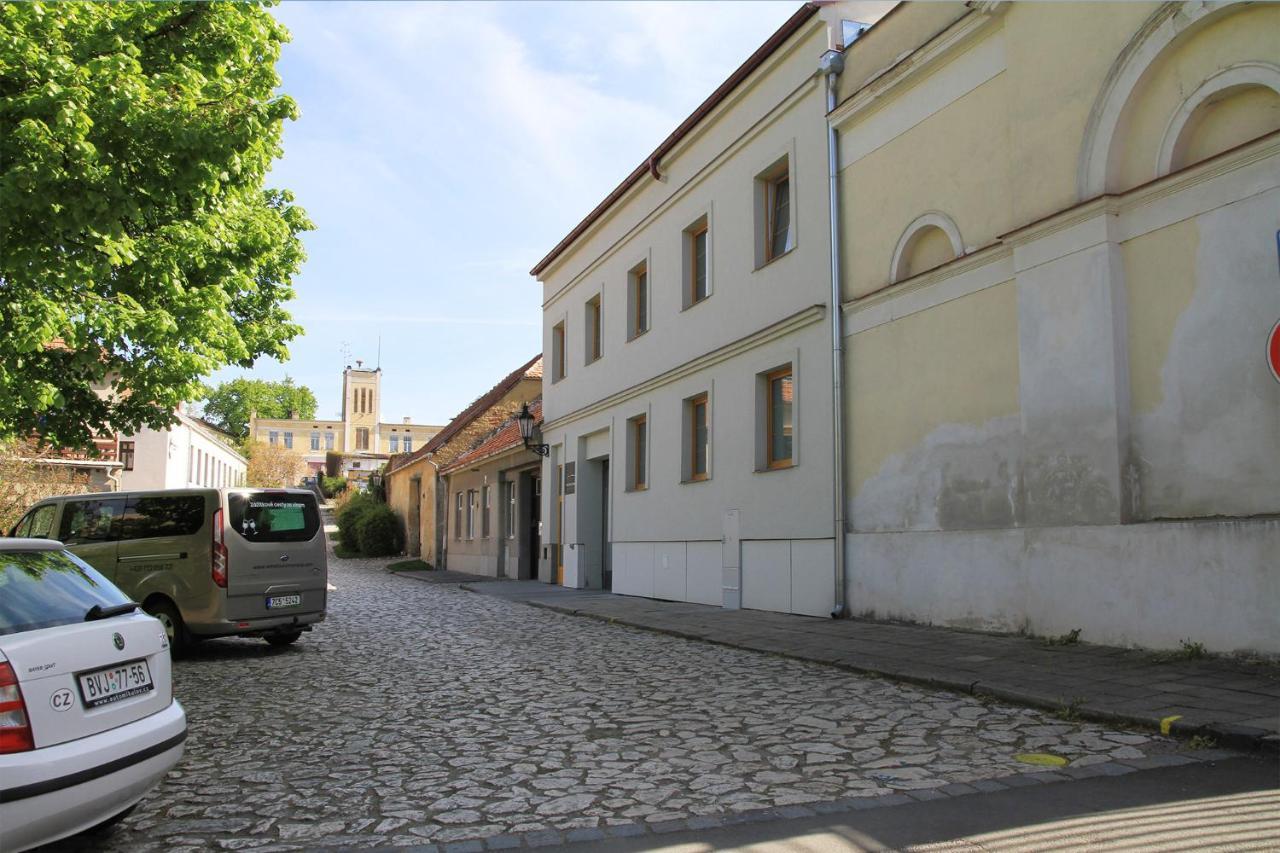 Velovíno apartmán Mikulov Exterior foto